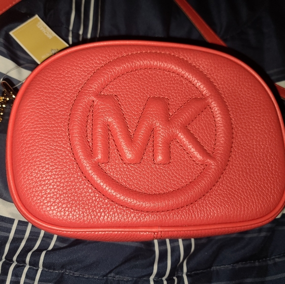 Michael Kors Purse - Picture 3 of 13